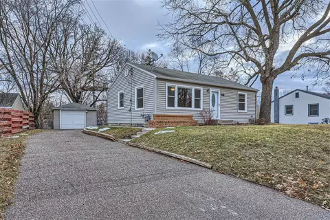 58 West Rd, Circle Pines, MN 55014