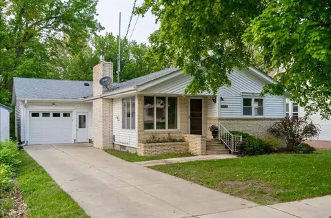 505 Oak Ave SW, Montgomery, MN 56069