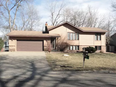 17186 Harrington Way, Lakeville, MN 55044