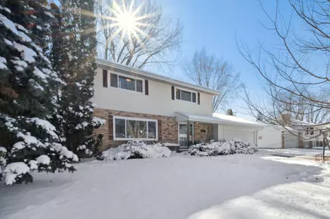 2003 Tamarack Ln, Burnsville, MN 55337