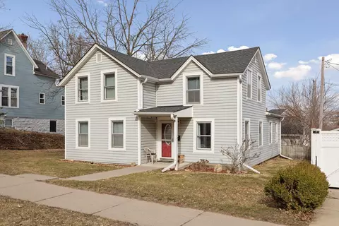 1116 W 4th St, Red Wing, MN 55066