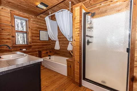 Bath - 14966 210th St, Osakis, MN 56360 photo 5 of 6