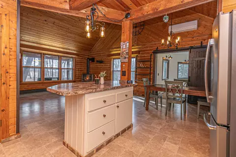 Kitchen - 14966 210th St, Osakis, MN 56360 photo 5 of 6