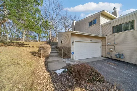 5657 W Bavarian Pass, Fridley, MN 55432