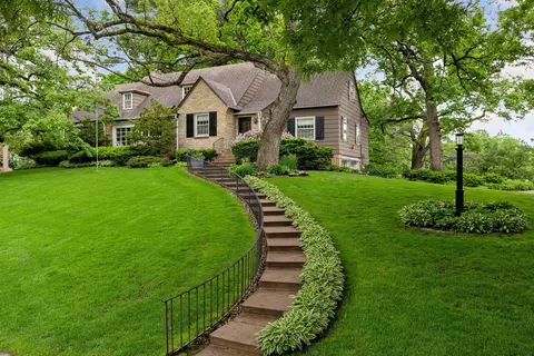 210 Cottage Downs, Hopkins, MN 55305