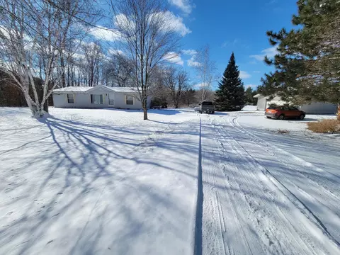 2823 330th Ln NW, Cambridge, MN 55008