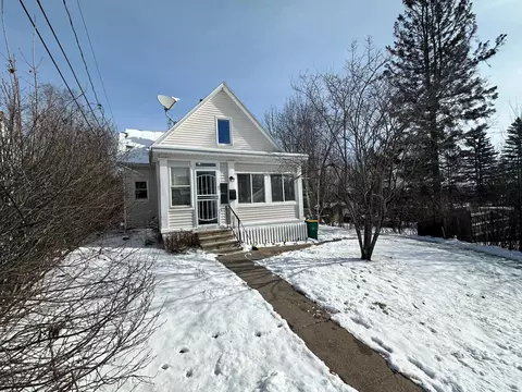 1208 N 8th Ave E, Duluth, MN 55805
