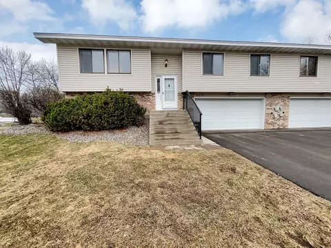 4215 Bridgewood Ter, Vadnais Heights, MN 55127