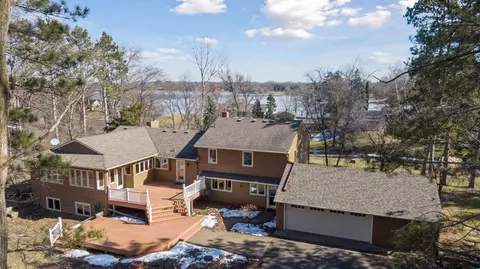 1 W Shore Rd, North Oaks, MN 55127