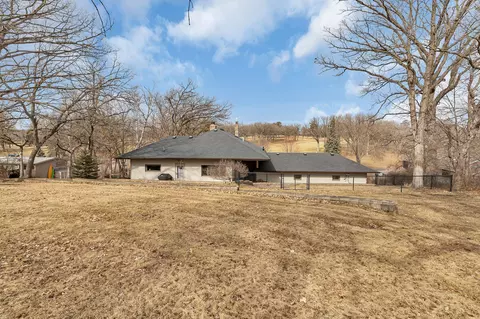 Exterior - 310 Montrose Rd, Saint Cloud, MN 56301 photo 7 of 10