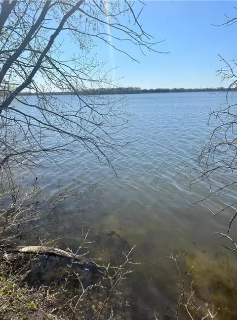827 NW 15th Ave, Willmar, MN 56201