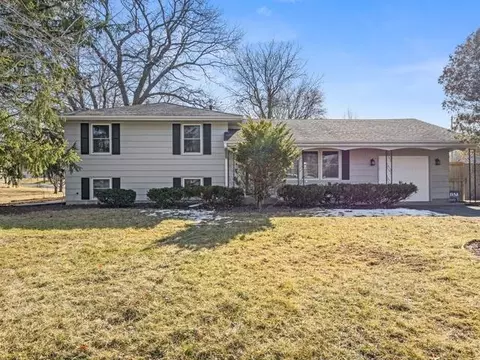 9173 Toledo Rd, Bloomington, MN 55437