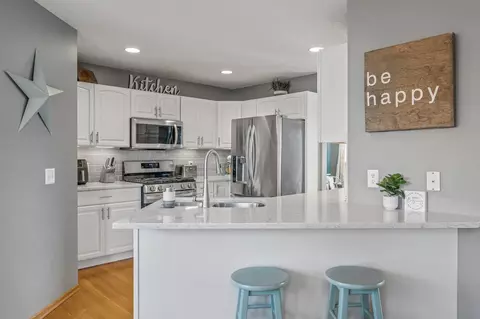 Kitchen - 1970 Wenz Ave, Chaska, MN 55318 photo 1 of 5