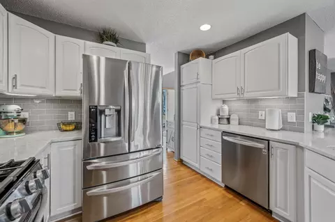 Kitchen - 1970 Wenz Ave, Chaska, MN 55318 photo 5 of 5