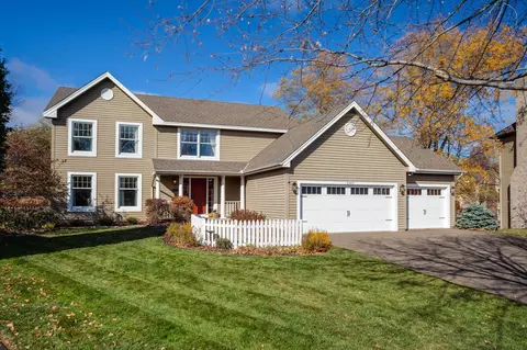 3365 Olive Ln N, Plymouth, MN 55447