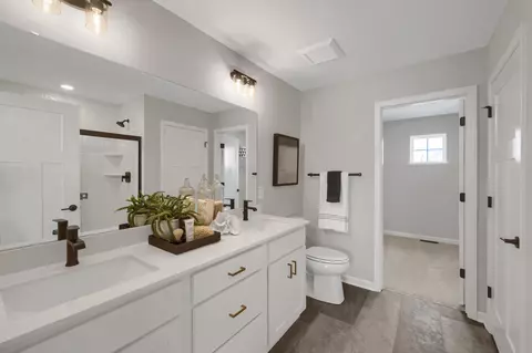 Bath - 20119 79th Pl, Corcoran, MN 55340 photo 2 of 5