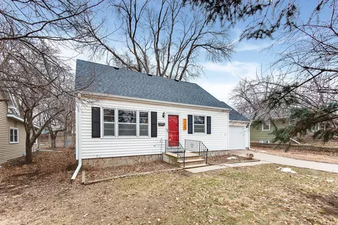 1131 Sibley St, Hastings, MN 55033