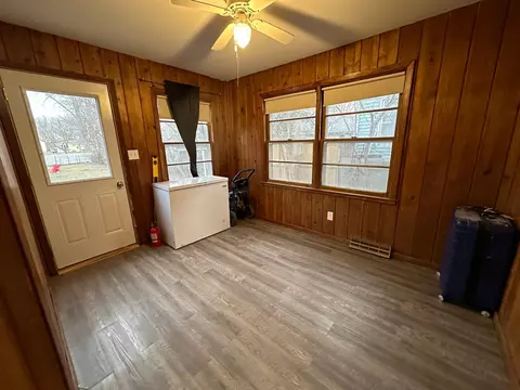 304 N A St, Marshall, MN 56258 photo 13