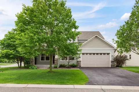 10799 Ashley Ln, Woodbury, MN 55129
