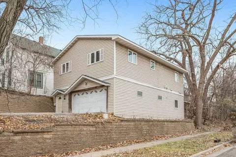 534 Winona St E, Saint Paul, MN 55107