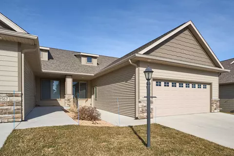 2575 Superior Ln NW, Rochester, MN 55901