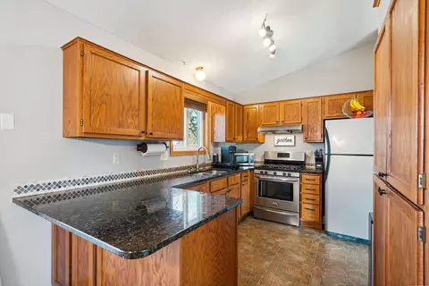 6715 Quantico Ln N, Maple Grove, MN 55311 photo 10