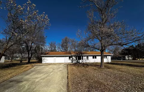1701 Galen St SW, Alexandria, MN 56308