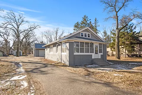 154 Broadway St NW, Bethel, MN 55005