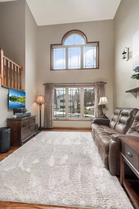 4032 Pennsylvania Ave, Eagan, MN 55123 photo 8