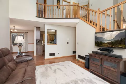4032 Pennsylvania Ave, Eagan, MN 55123 photo 9