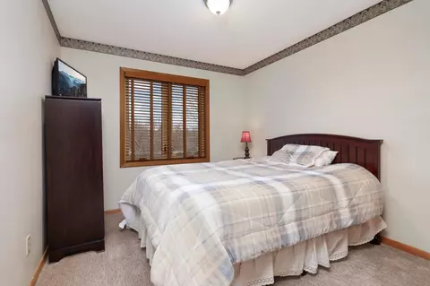 4032 Pennsylvania Ave, Eagan, MN 55123 photo 17