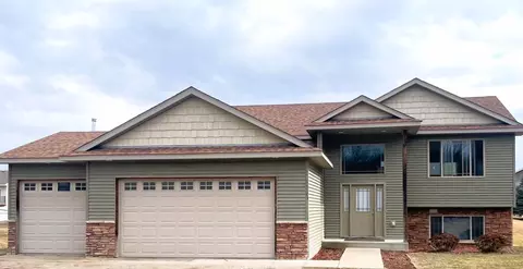 26205 24th St W, Zimmerman, MN 55398