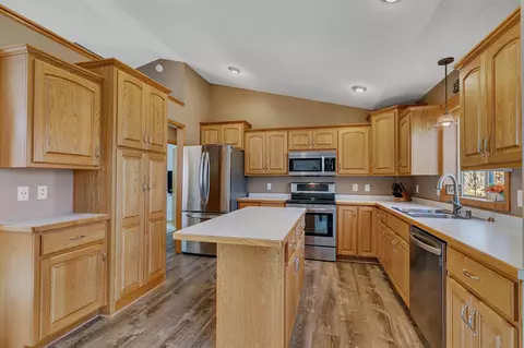 Kitchen - 1907 Maple Ln, Saint Cloud, MN 56304 photo 2 of 5
