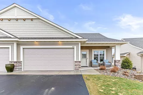 570 Morgan Dr #13, New Richmond, WI 54017