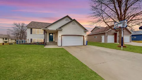 702 13th Ave NW, Kasson, MN 55944
