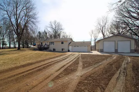 6926 Brackin Rd SE, Alexandria, MN 56308