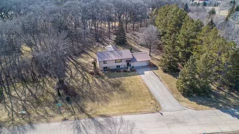 606 N Woodland Dr, Fergus Falls, MN 56537