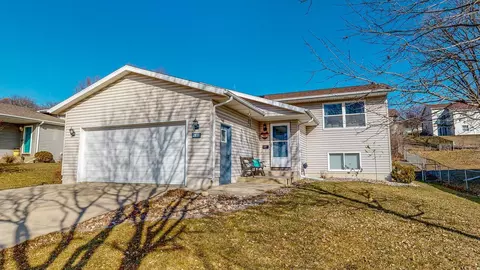 2831 Park St SE, Rochester, MN 55904