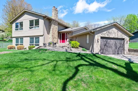 10410 Columbus Rd, Bloomington, MN 55420