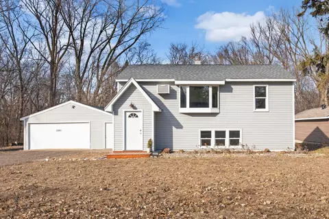 2261 Hillview Rd, Mounds View, MN 55112