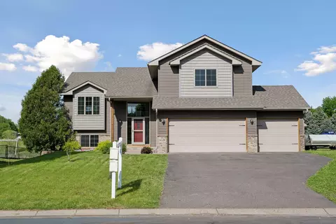 8128 Padgett Ave NE, Otsego, MN 55330