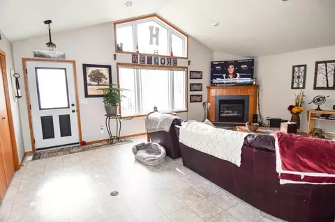 Living - 411 Sutton St, Argyle, MN 56713 photo 3 of 9