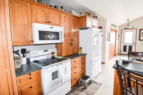 Kitchen - 411 Sutton St, Argyle, MN 56713 photo 4 of 4