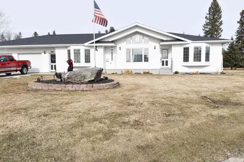 411 Sutton St, Argyle, MN 56713