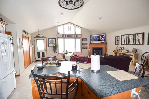 Living - 411 Sutton St, Argyle, MN 56713 photo 5 of 9