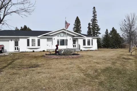 Exterior - 411 Sutton St, Argyle, MN 56713 photo 7 of 8