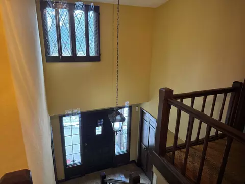 Entry Way - 730 N Park Pl, Saint Cloud, MN 56301 photo 2 of 7