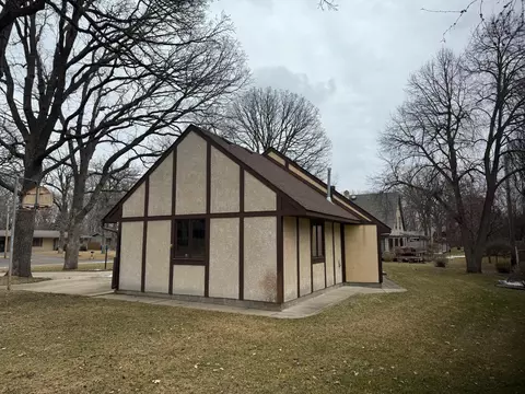 Exterior - 730 N Park Pl, Saint Cloud, MN 56301 photo 19 of 25