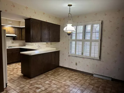 Kitchen - 730 N Park Pl, Saint Cloud, MN 56301 photo 3 of 4