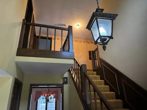 Entry Way - 730 N Park Pl, Saint Cloud, MN 56301 photo 7 of 7